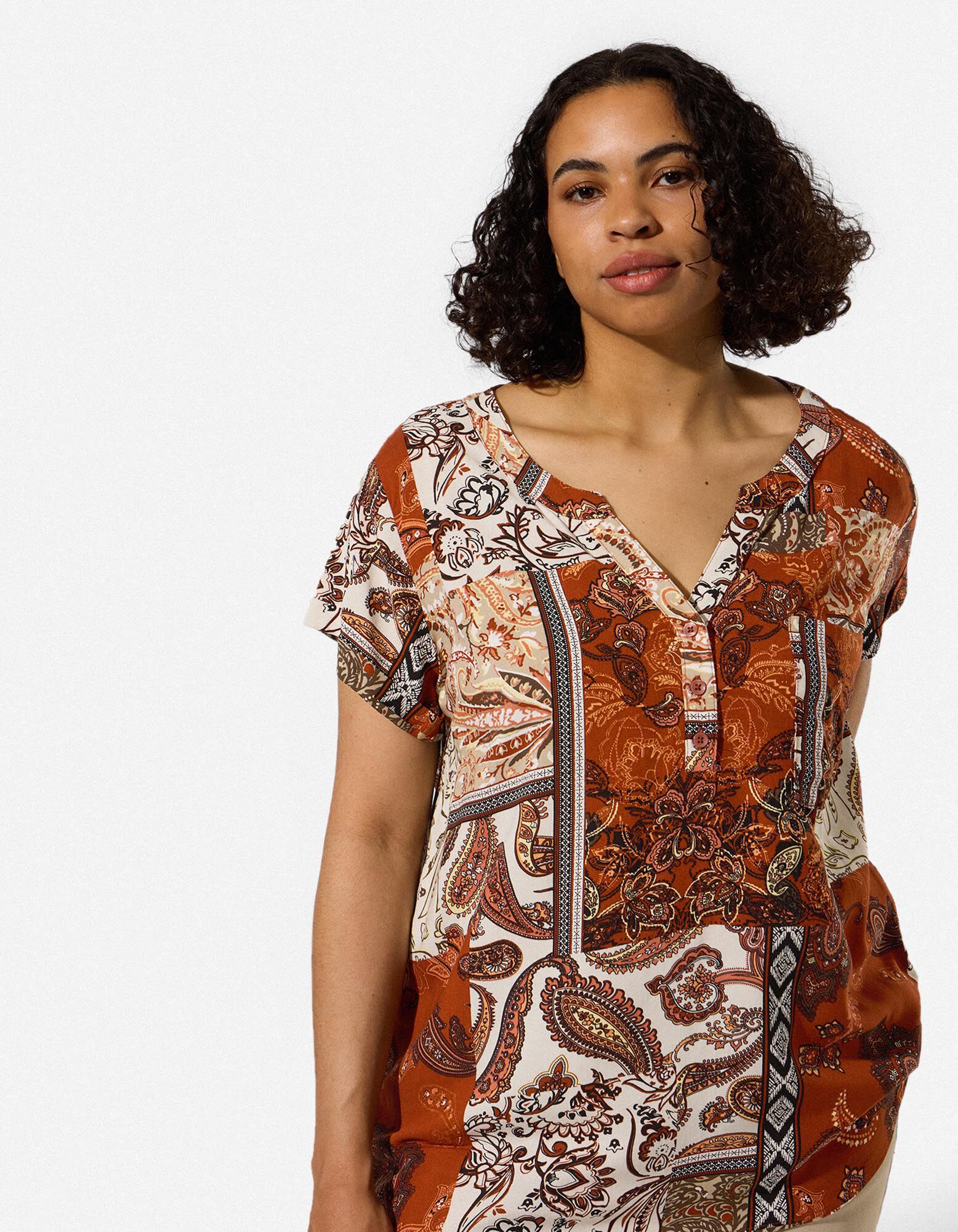 Haut en dentelle - Imprim&eacute; all-over - Brun