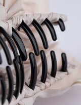 Haarklammer - Schleifenapplikation - wei&szlig;