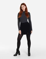 Hossz&uacute; ujj&uacute; felső - Csill&aacute;ml&oacute; anyag - s&ouml;t&eacute;tsz&uuml;rke