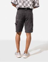 Short - Finition d&eacute;lav&eacute;e &agrave; l&rsquo;acide - Gris