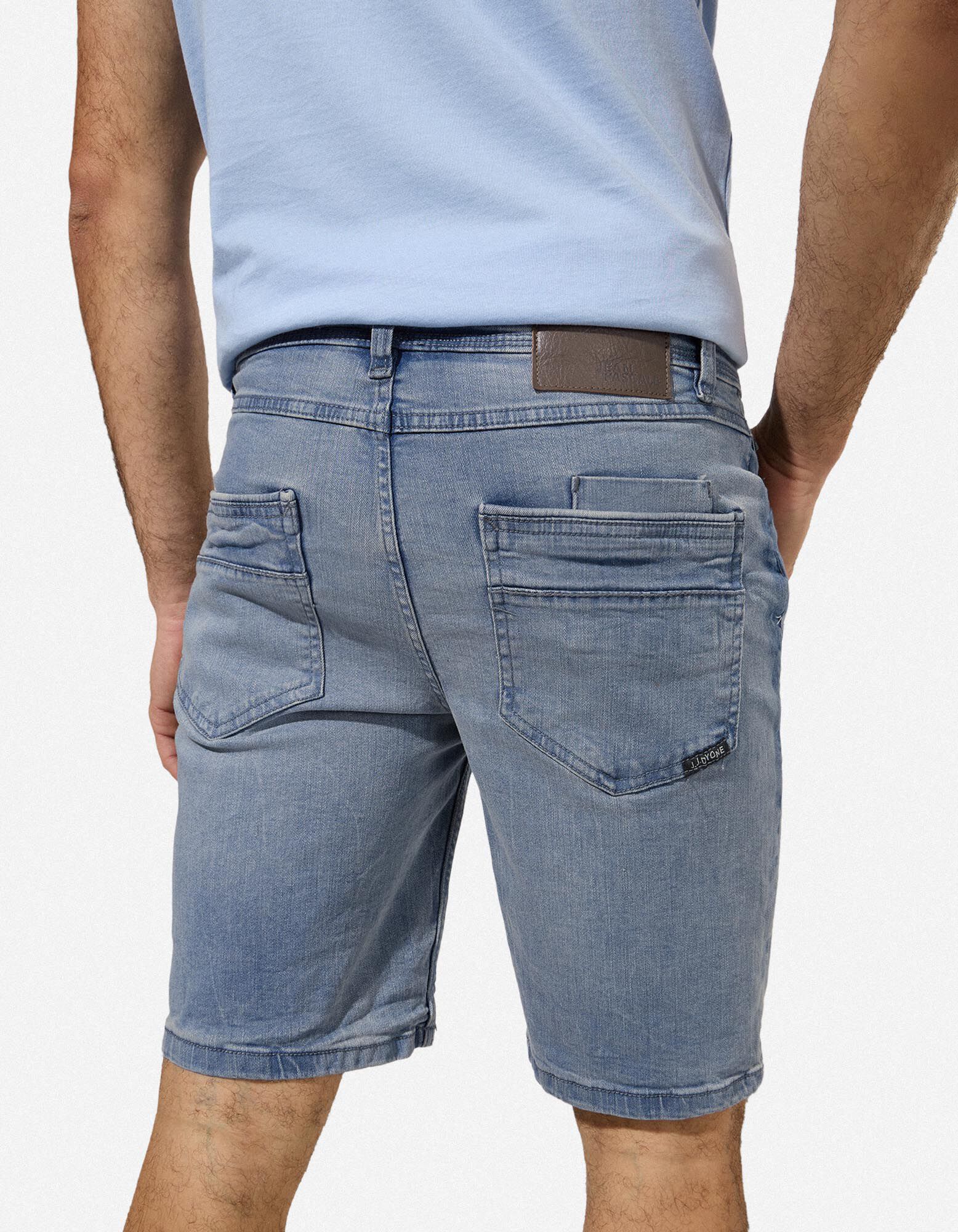 Jeansshorts - Wascheffekte - Hellblau