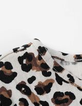 T-s&auml;rk - leopardimuster - valge