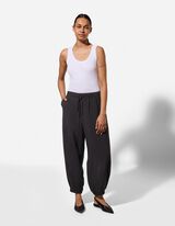 Kalhoty - Balonov&yacute; střih - cern&aacute;