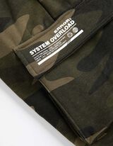 Bėgiojimo kelnės - Įvertas rai&scaron;telis apačioje - tamsiai zalias