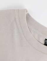 T-shirt - Impronta sul retro - beige