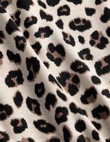 pidžama set od majice i pantalona - Leopard print - bela