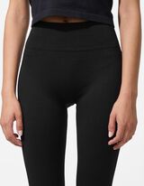 Tamprės - Briaunuotas - juodas