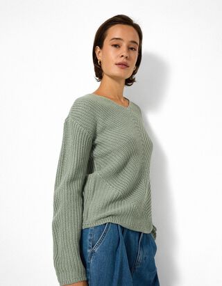 Žebrovan&yacute; pleten&yacute; svetr - V v&yacute;střih - Khaki zelen&aacute;
