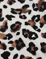 T-s&auml;rk - leopardimuster - valge