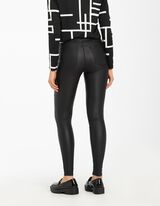 Traperice - Izgled kože - crna