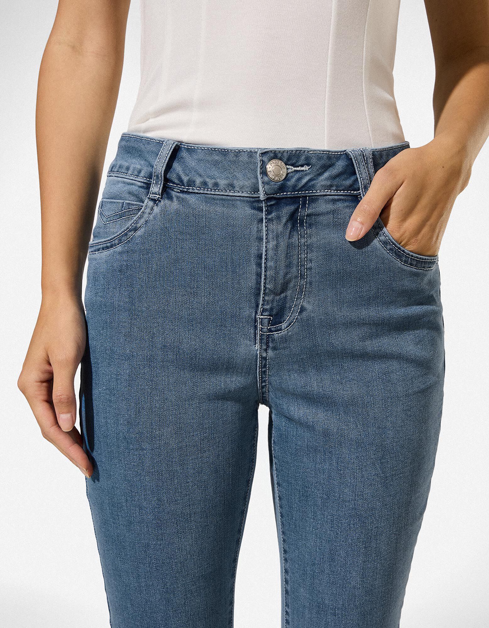 Capri-stiilis p&uuml;ksid - Skinny Fit - sinine