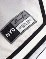 R&ouml;vidnadr&aacute;g - Sz&iacute;n&aacute;tmenet - feher