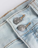 Džinsai - Platėjantys - sviesiai melynas