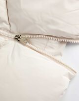 Steppelt kab&aacute;t - V&iacute;zlepergető - vilagos szurke