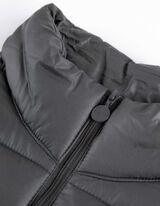 Tepitud vest - &uuml;hev&auml;rviline - tumehall