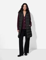 Tepitud vest - reguleeritav äär - must