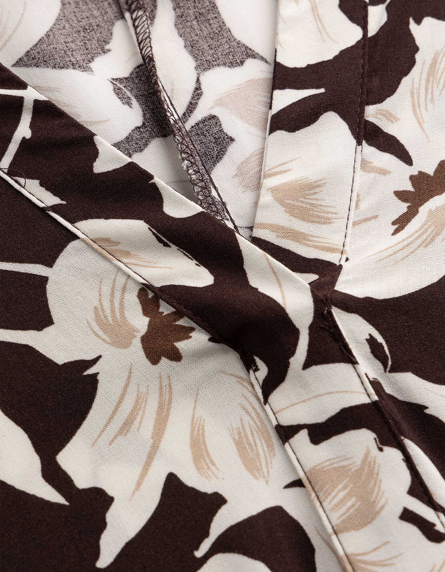 Kleid - Allover-Print - Dunkelbraun