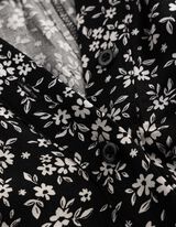 Bluse - Florales Muster - Schwarz