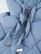 Długa kamizelka - kaptur z troczkiem - niebieski