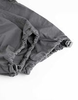 Kapri hlače - temno siva