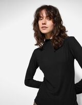 Marškinėliai ilgomis rankovėmis - Mezginys stulpeliu - juodas