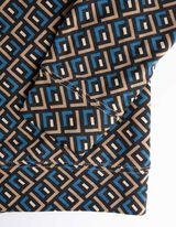 Pulover s kapuco - Geometrijski vzorec - bez