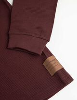 Hossz&uacute; ujj&uacute; felső - Lezser fazon - m&eacute;lyv&ouml;r&ouml;s