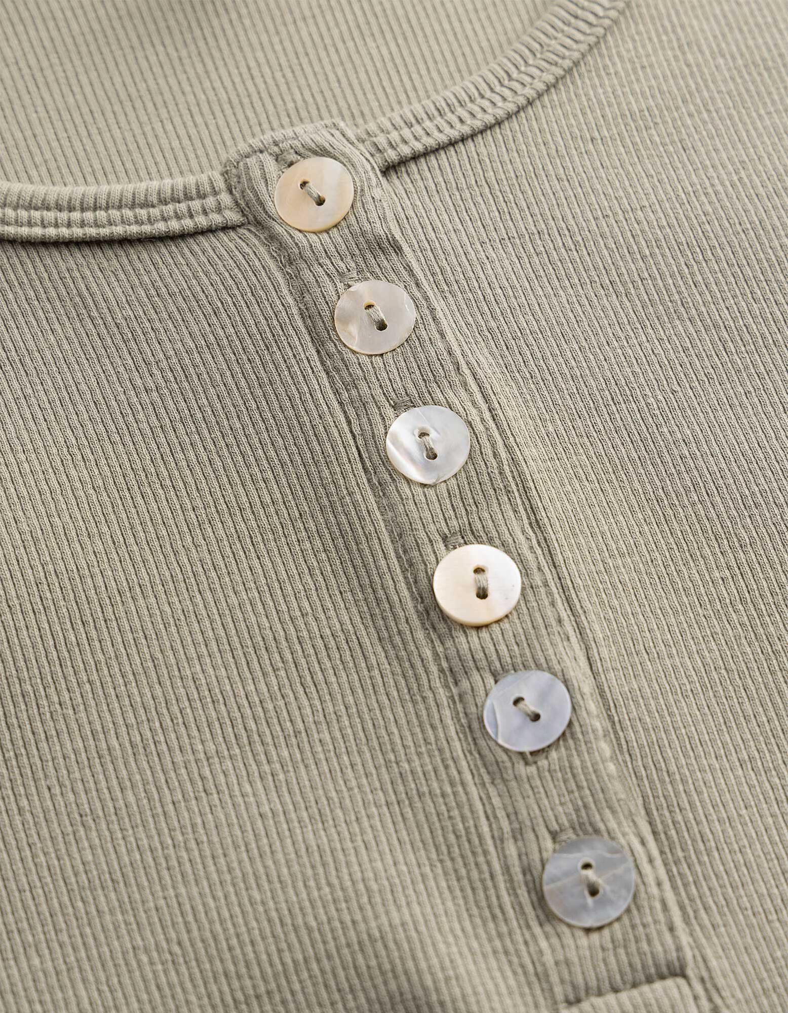 T-Shirt - Knopfleiste - Gr&uuml;n
