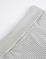 Pikkade varrukatega bodist, pükstest, T-särgist, sipupükstest ja pudipõllest koosnev komplekt - allover-trükk - beezh