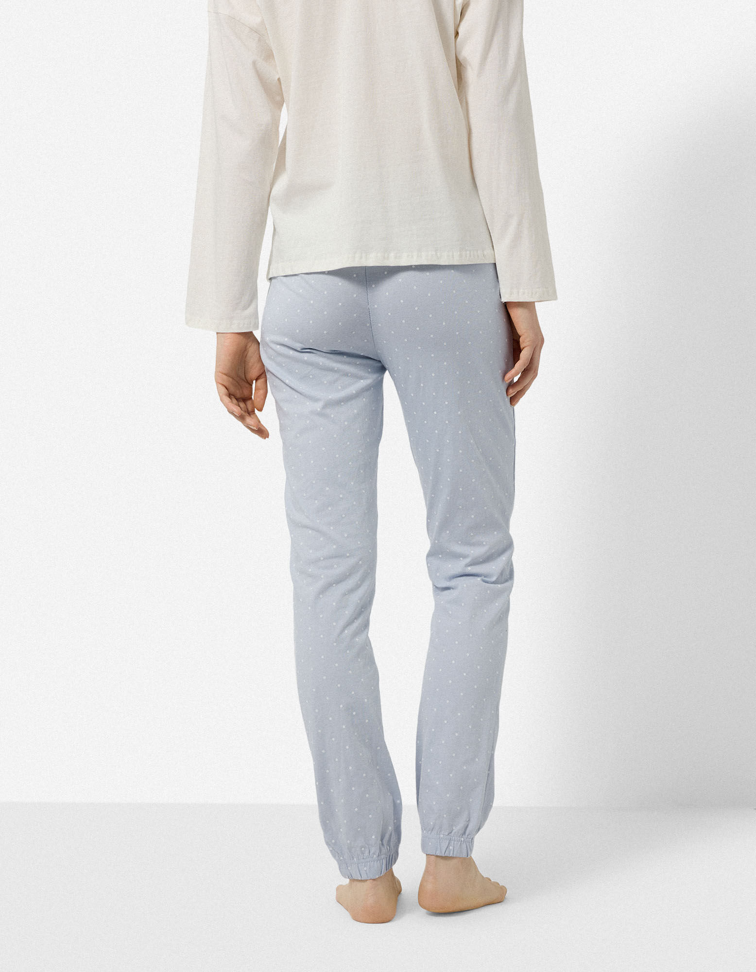 Pyjama Set aus Shirt und Hose - Allover-Muster - Bunt