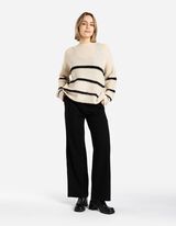 Pul&oacute;ver - Ejtett v&aacute;ll&uacute; - feher