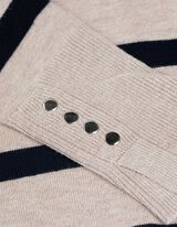 Strickpullover - Zierknöpfe - beige