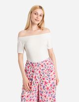 T-shirt - Scollo alla carmen - bianco