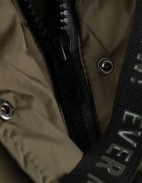 Prošívaný kabát - Nastavitelný spodní okraj - tmave zelena