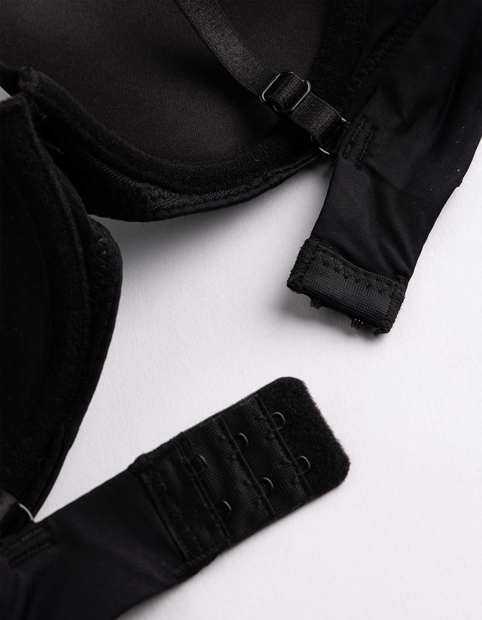 Soutien-gorge sp&eacute;cial t-shirt - noir