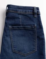 Kalhoty capri - Velmi přil&eacute;hav&yacute; střih Skinny Fit - tmave modra