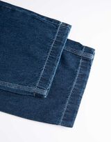 hlače z velikimi žepi - Pono&scaron;en videz - temno modra