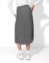 Skladaná sukňa - Záhyby - biely