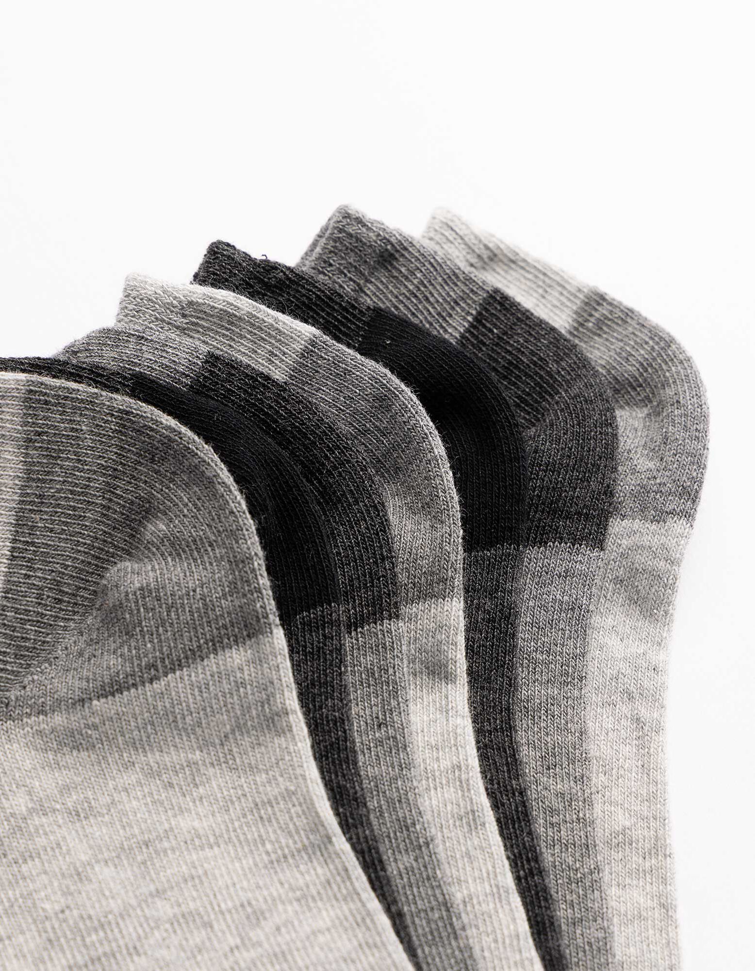 N&iacute;zk&eacute; ponožky - 7 ks v balen&iacute;