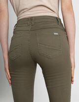 Pantaloni 3/4 - Percentuale di tessuto elasticizzato - verde scuro