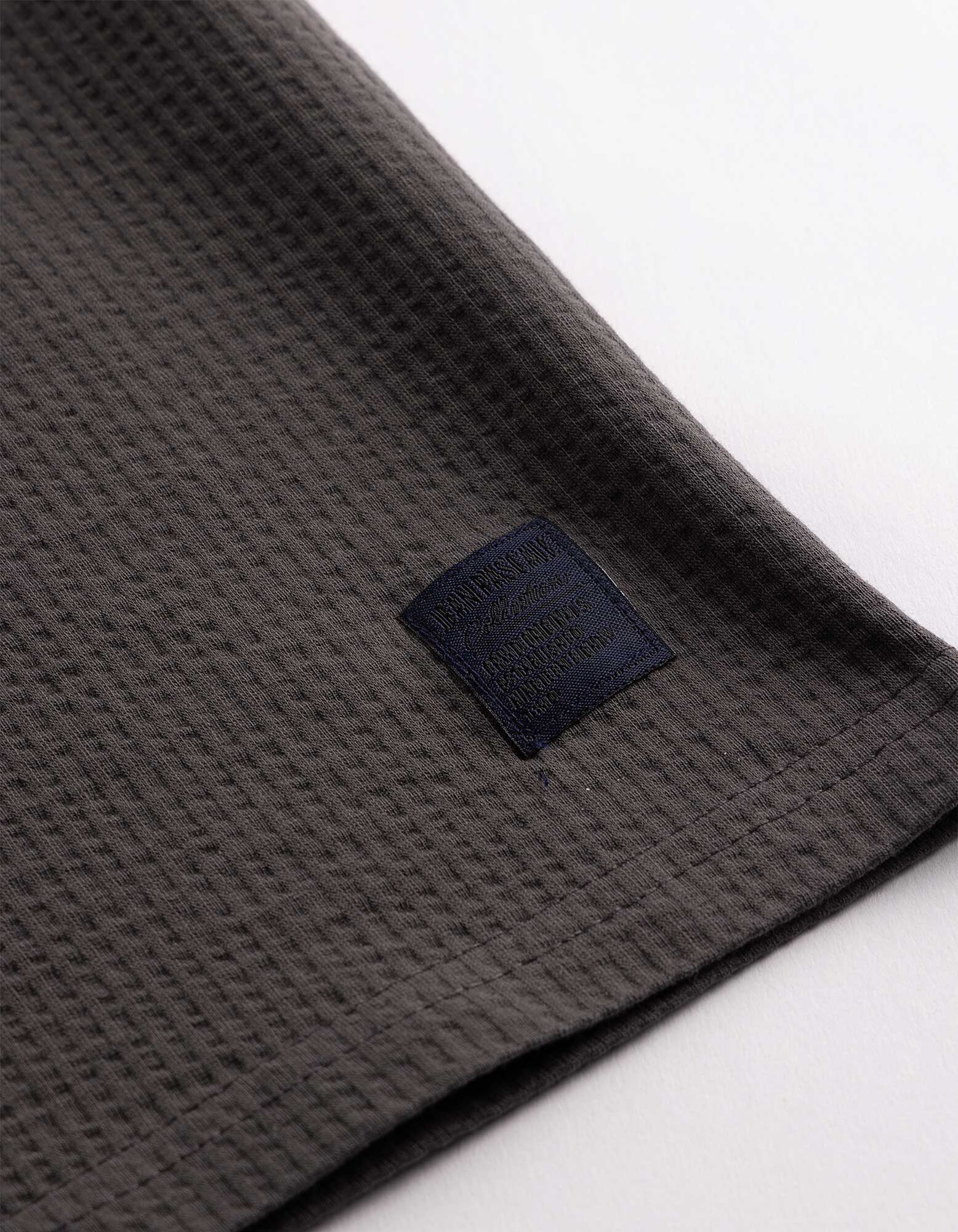 T-Shirt - Seersucker - Dunkelgrau