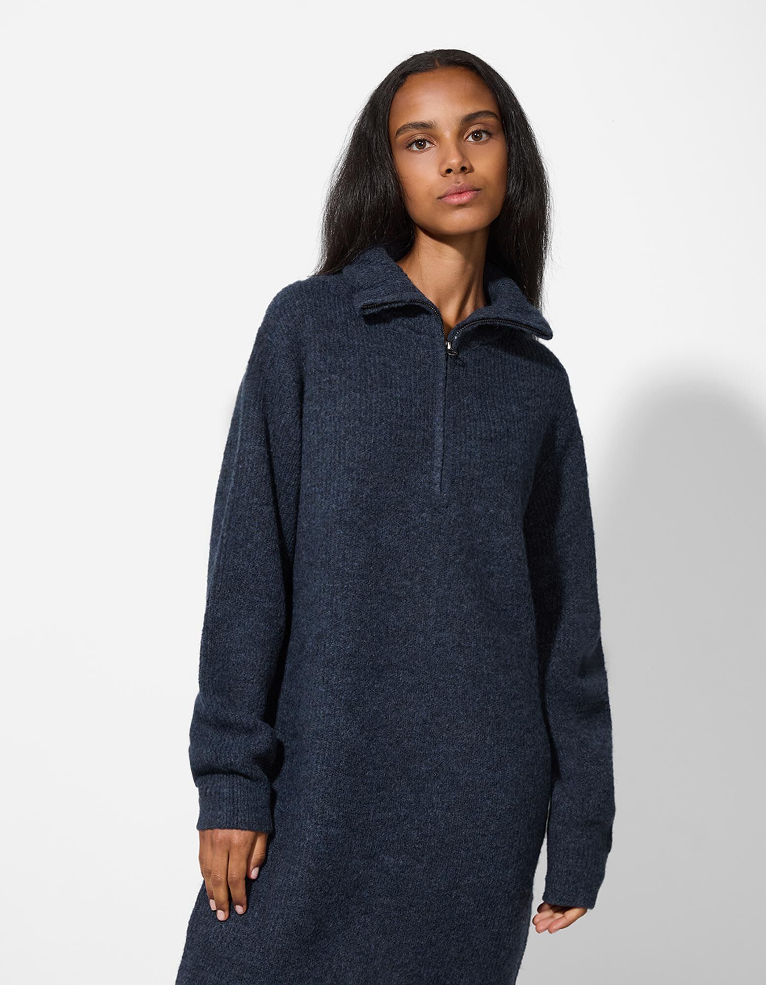 Robe - Col roul&eacute; - bleu fonc&eacute;