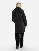 Kab&aacute;t - Pl&uuml;ss - s&ouml;t&eacute;tsz&uuml;rke