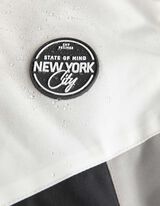 Jakna - Vi&scaron;ebojni dizajn - bela