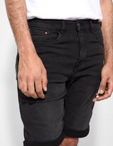 Short en jean - Revers cousus au bas des jambes - Noir