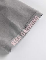 T-s&auml;rk - kinnitusega varrukad - hall