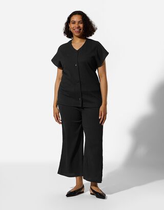 Haut en dentelle - Patte de boutonnage - noir