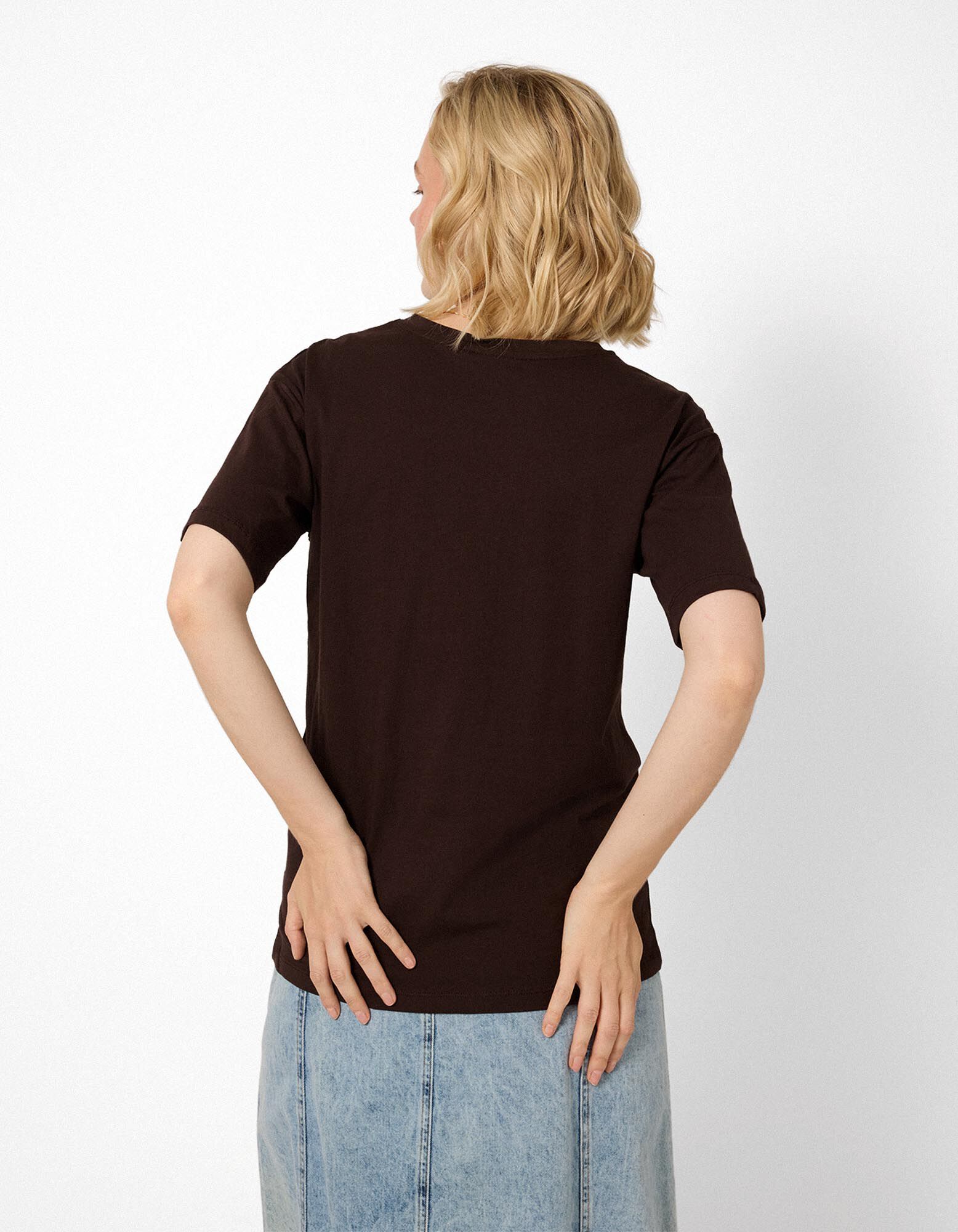 T-shirt - Garfield - Donkerbruin