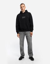 Mikina s kapucňou - Zadn&yacute; v&yacute;tlačok - cierna