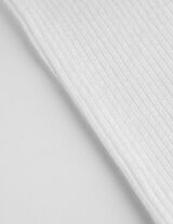 Pletená košile - Výstřih ve stylu Carmen - bílá